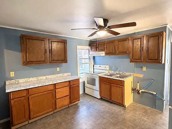 3rd image of 352 4th Ave #2