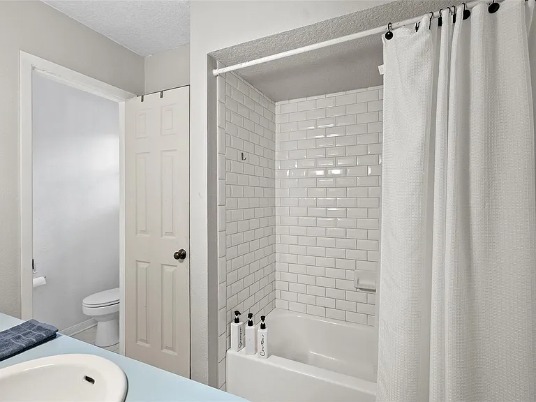 117 E Park Dr — Photo 21