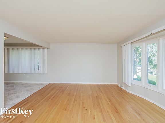 3rd image of 7758 Sycamore Dr