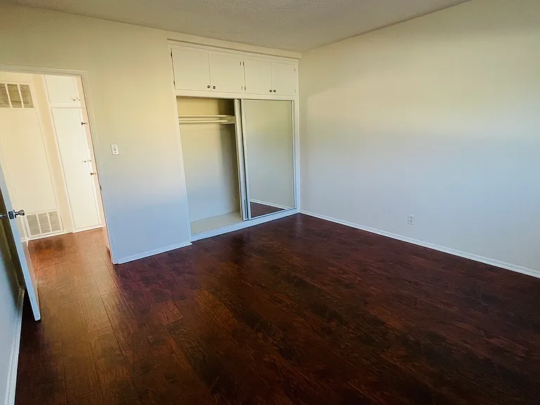 7719 Hampton Ave #12 — Photo 3