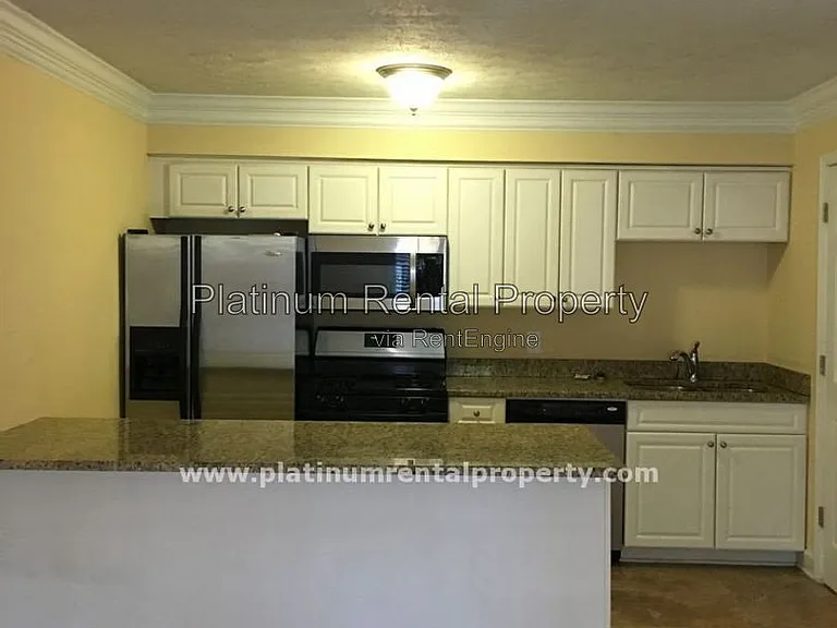 6980 Roswell Rd NE #L5 — Photo 15