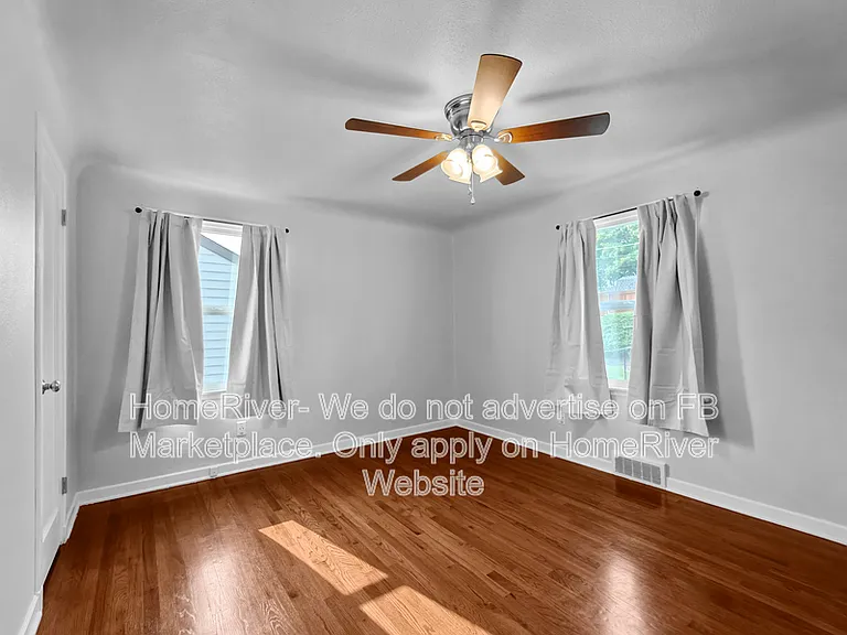 2704 W Hoffman Ave — Photo 11