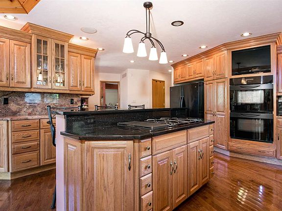 5th image of 6458 Bristlecone Ln