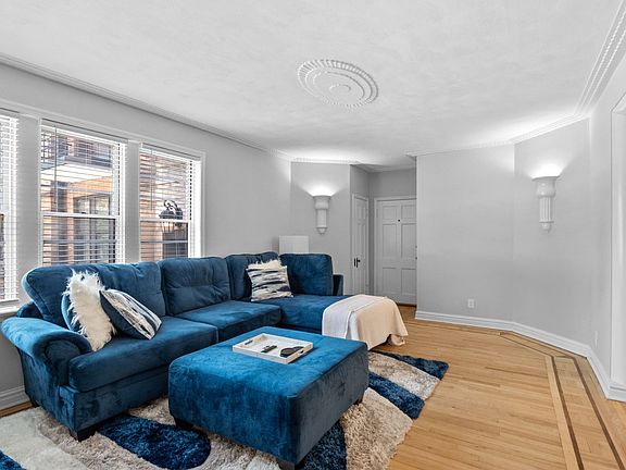 2nd image of 705 Westwood Dr APT 2C