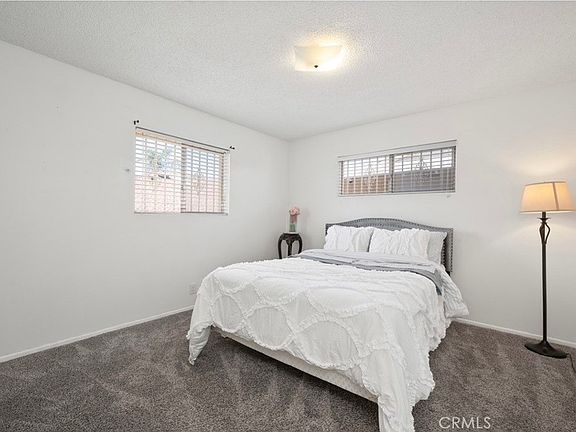 3rd image of 1121 W Mayberry Ave