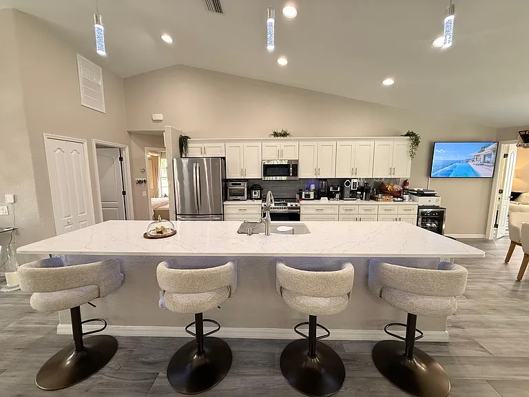 4238 Surfside Ct — Photo 14