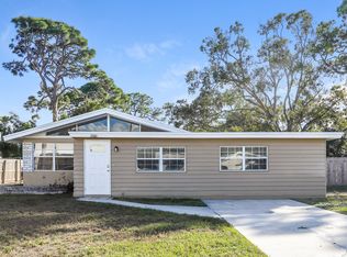2360 Novus St, Sarasota, FL 34237