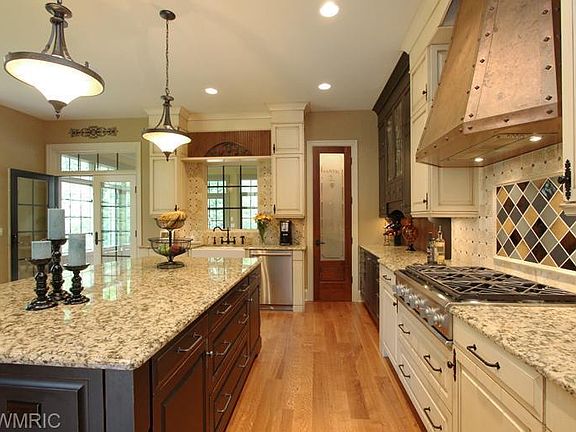 5th image of 5709 Manchester Hills Ct SE