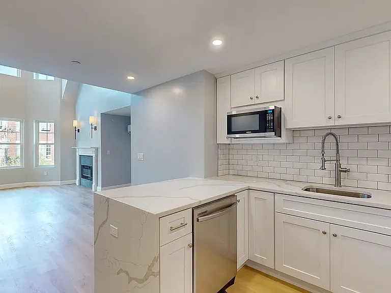 793 State St #3D — Photo 13