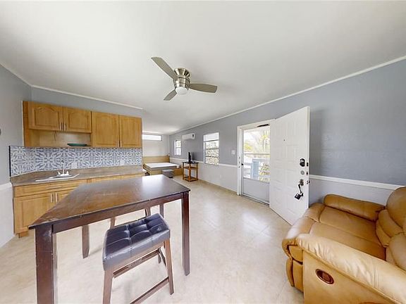 4th image of 6375 19th Ave N #1/2