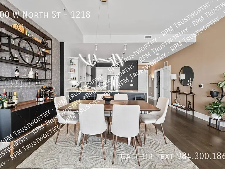 400 W North St #1218 — Photo 37