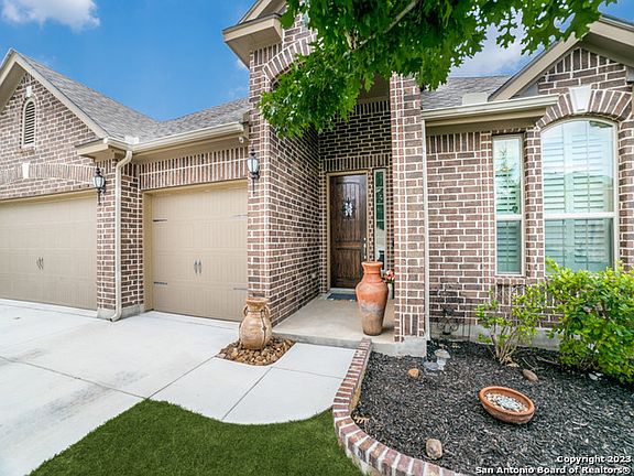 3rd image of 12210 MERRITT VILLA