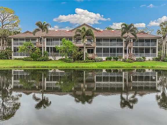 3rd image of 26901 Wedgewood DR #201