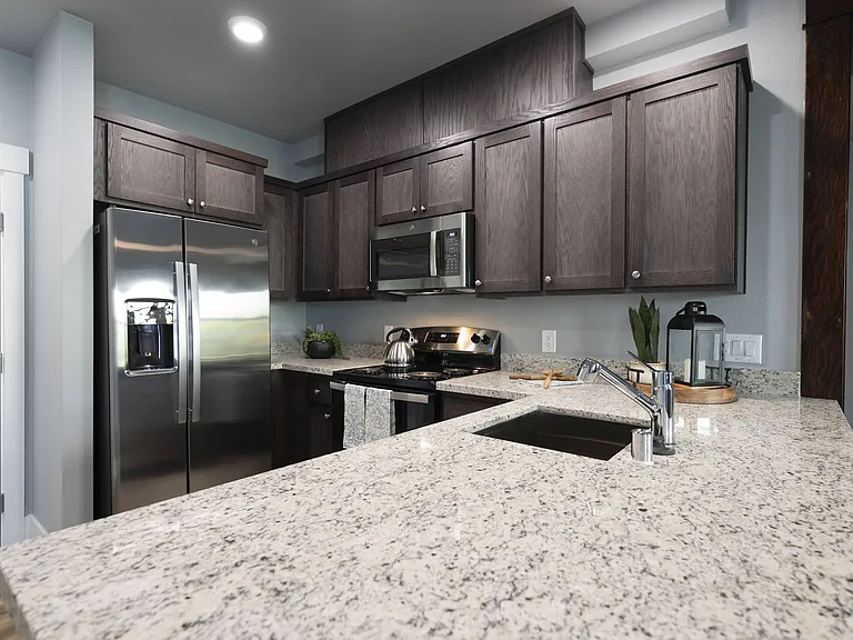 ONE18 West Street Residential — Photo 29