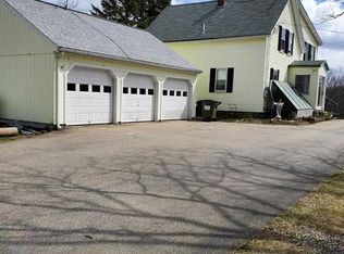 18 N Brookfield Rd, Spencer, MA 01562