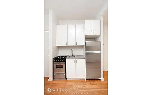 Rented by Douglas Elliman | media 2