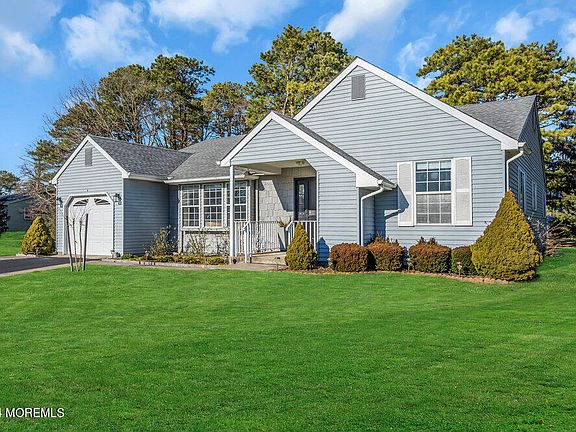 3rd image of 6 Foxboro Court #65