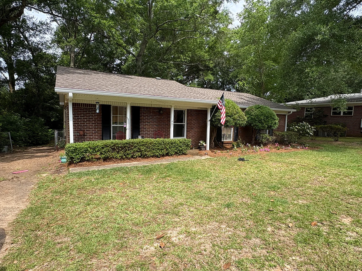 3 bed, 1366 sqft, $2,250 — Photo 2