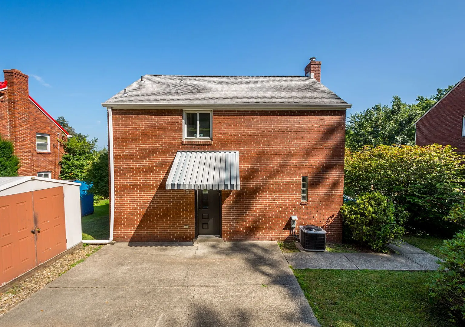 Available Oct 1st!! First Month Free! Don't Miss This Renovated 3-Bedroom In Penn Hills! — Photo 3