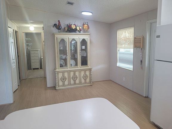 4th image of 5853 Naples Dr #656