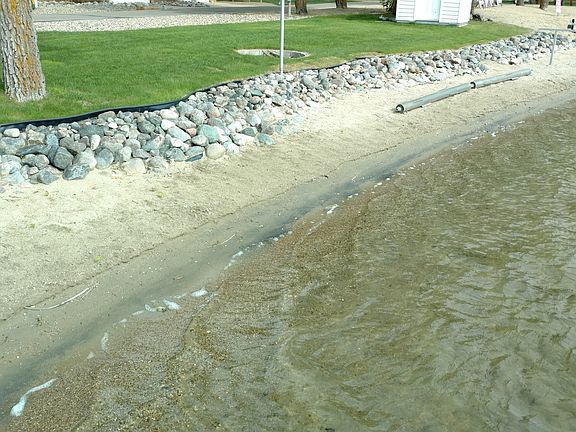 Bass Lake beach