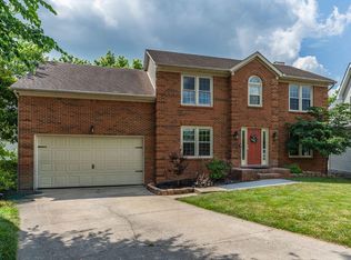 652 Rolling Creek Ln, Lexington, KY 40515