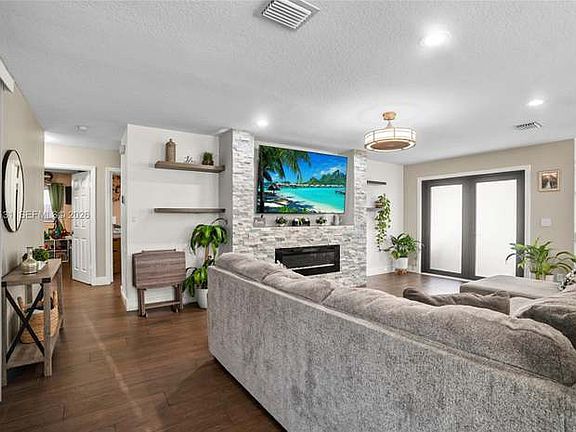 3rd image of 9841 NW 24th St #1