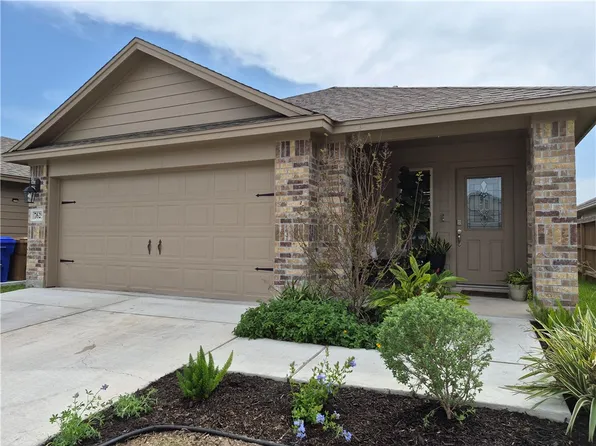 7625 Rustler Ln, Corpus Christi, TX 78414