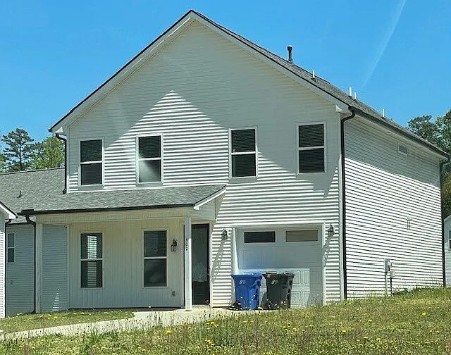402 Albus Dr — Photo 2