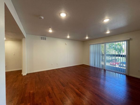 2244 N Canyon Rd APT 103