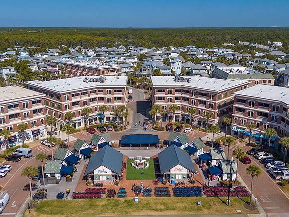 3rd image of 10343 E County Highway 30a Unit 305