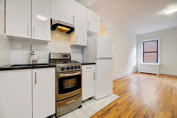 Rented by REAL New York | media 20