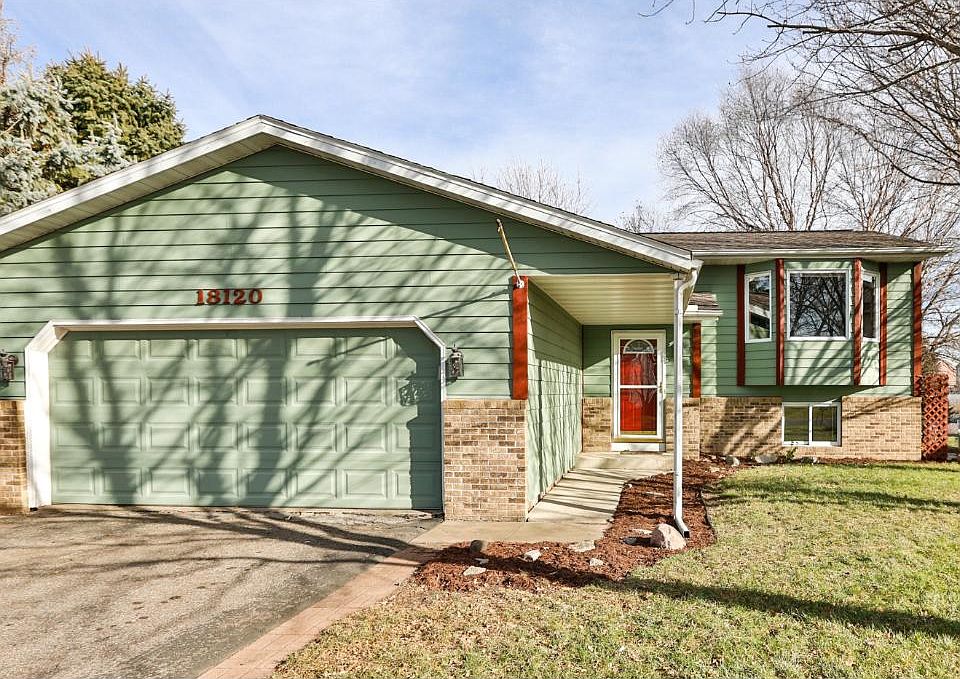 1st image of 18120 Echo Dr