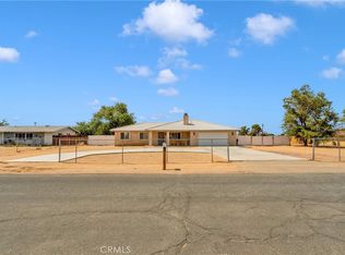 14606 Iroquois Rd, Apple Valley, CA 92307