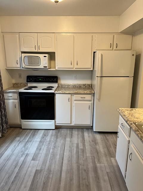1st image of 1716 Dogwood Dr