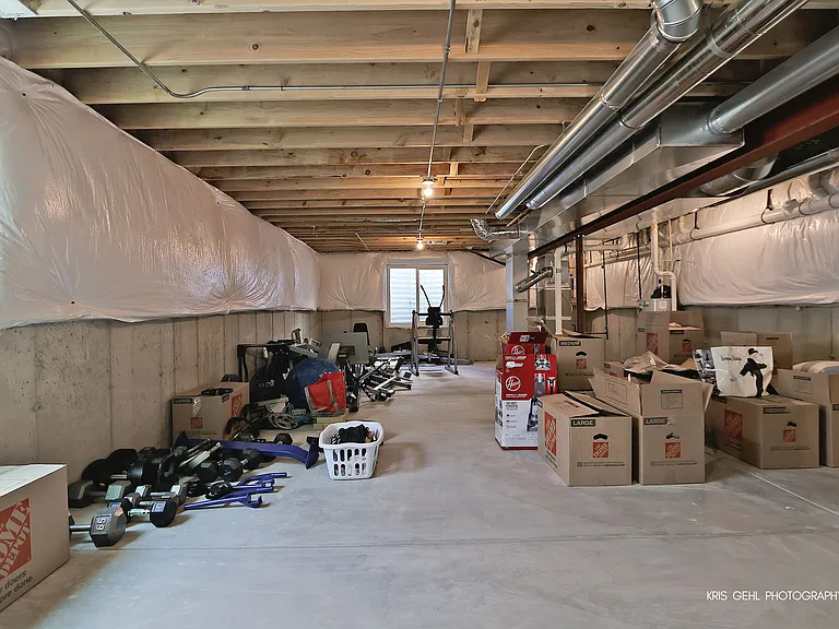 2490 Olivia Ct — Photo 21