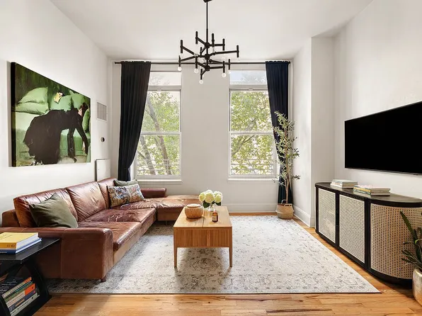 1 Tiffany Pl APT 2F, Brooklyn, NY 11231