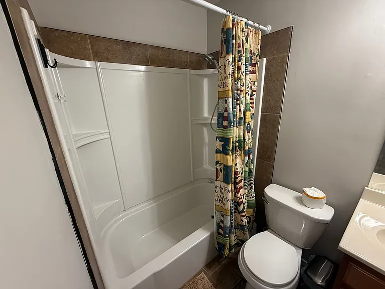 205 Wheaton Ct — Photo 14