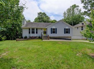 17909 Hidden Valley Rd, Independence, MO 64057