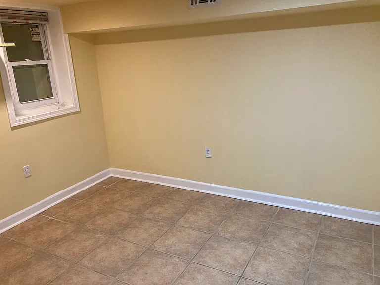 622 Kenyon St NW #BASEMENT — Photo 8