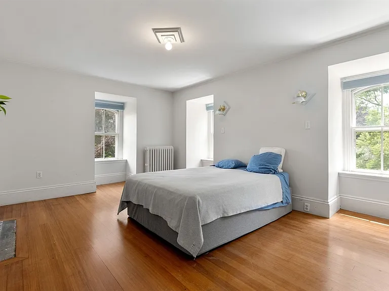 15 Myrtle St #2 — Photo 22