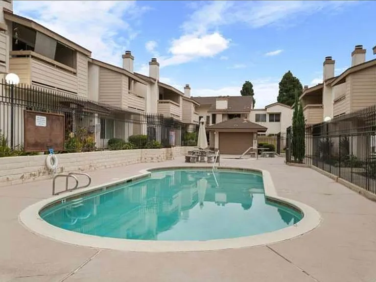 1731 Melrose Ave #45 — Photo 25
