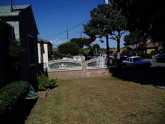 3rd image of 10505 Mansel Ave