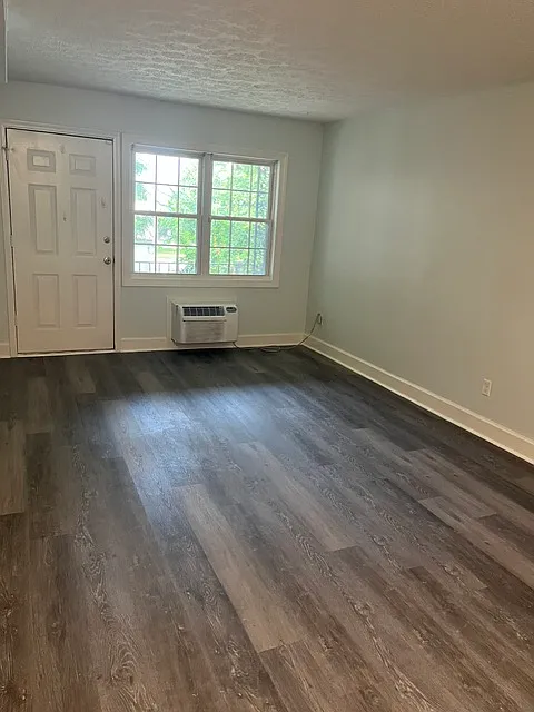 2 bed, 900 sqft, $1,175 — Photo 4