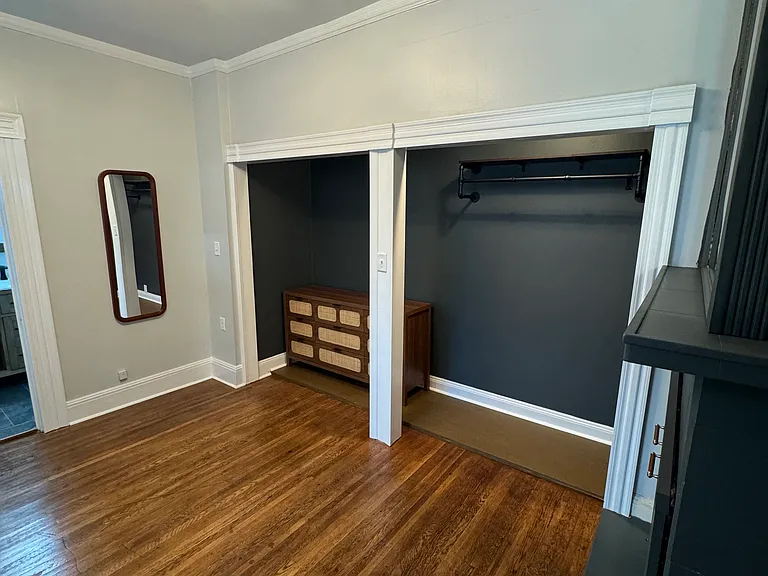 153 S Paint St #B — Photo 10