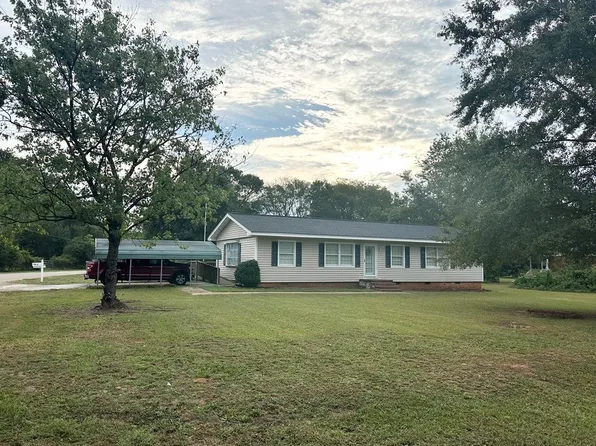 195 Gloria Dr, Wedgefield, SC 29168