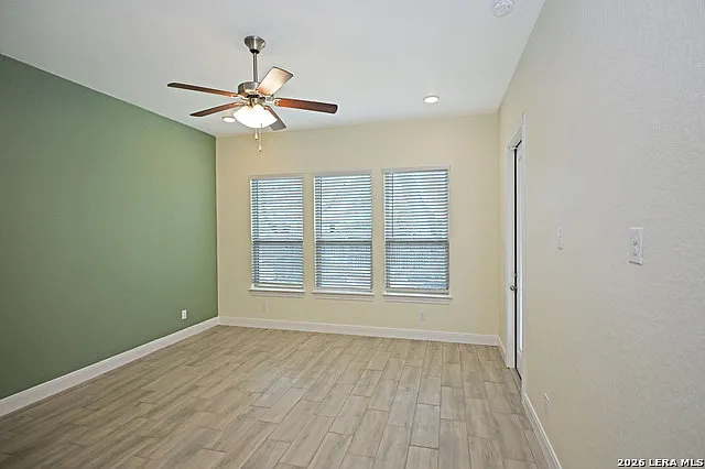 1434 Oaklawn Dr — Photo 17