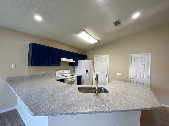 5th image of 322 Mizzen Ln