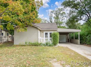 1130 Center St, Muskegon, MI 49442