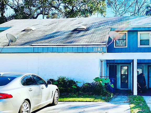 2nd image of 1182 N Bayshore Dr